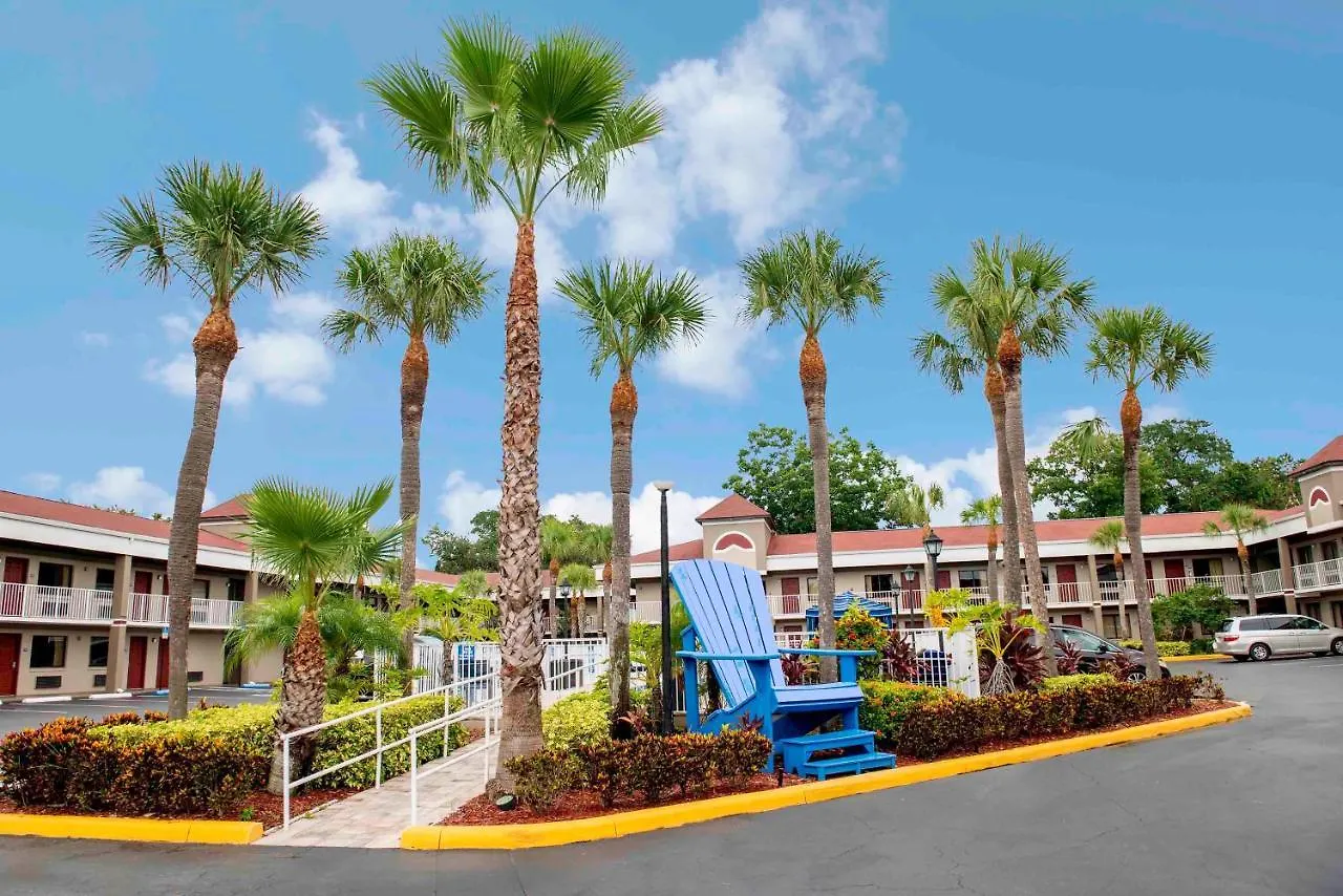 Hotel South Tampa & Suites contacts