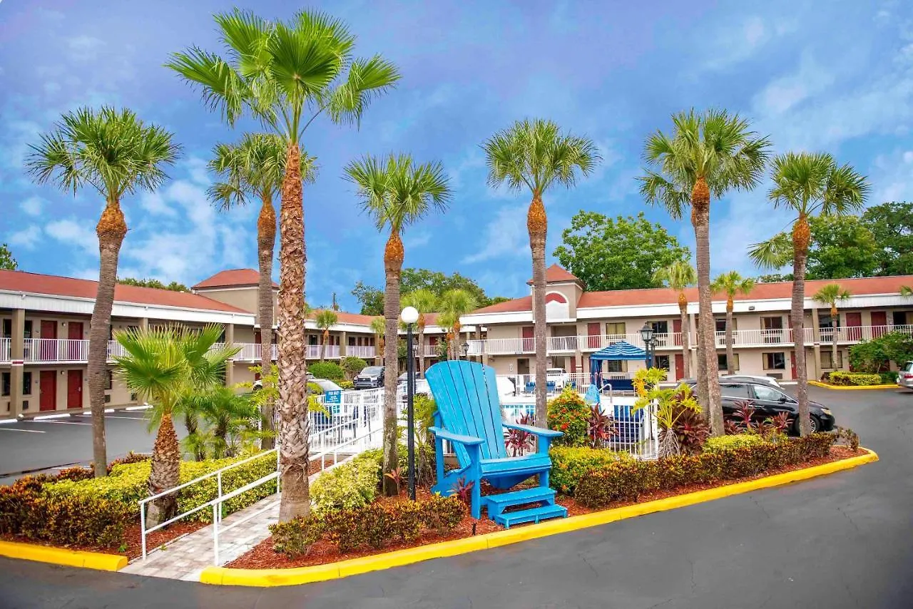 Hotel South Tampa & Suites