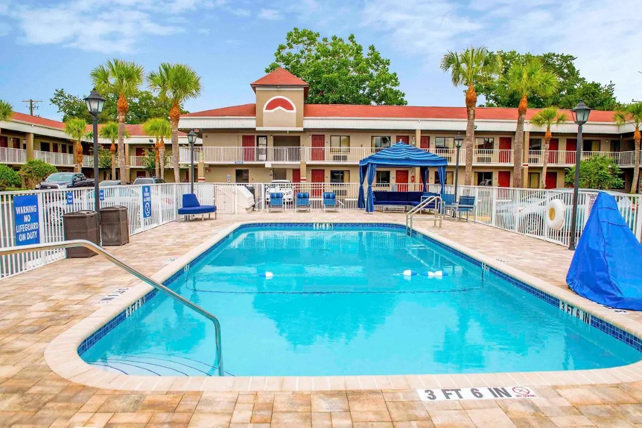 Hotel South Tampa & Suites
