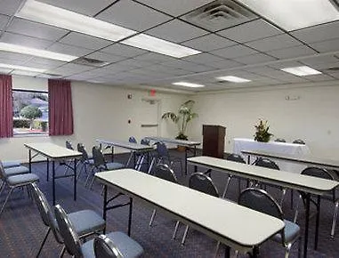 Hotel South Tampa & Suites